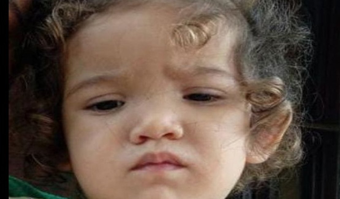 Bebê que morreu atropelada por ônibus escolar em Arapiraca é identificada