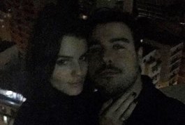 Joaquim Lopes mostra foto com morena e fãs apostam: 'A fila andou'