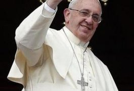 Crentes e ateus devem se unir pela paz, diz Papa Francisco