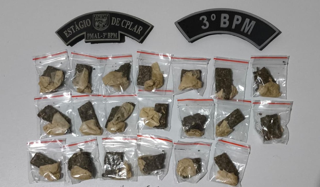 Após denúncia, PM apreende cocaína, crack e maconha em terreno baldio de Arapiraca