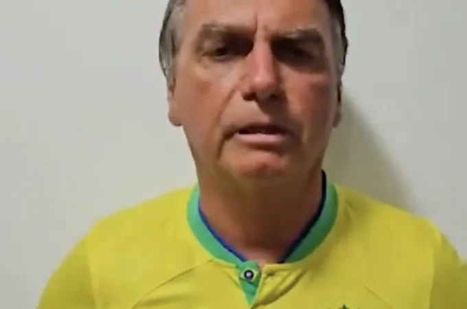 Bolsonaro à CNN: 'Não vou sair do meu país, porque não fiz nada de errado'