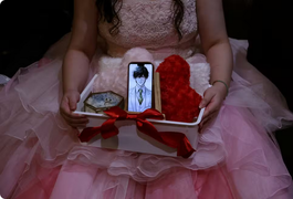 Japonesa se casa com personagem do ChatGPT: 'Você me ensinou a amar'