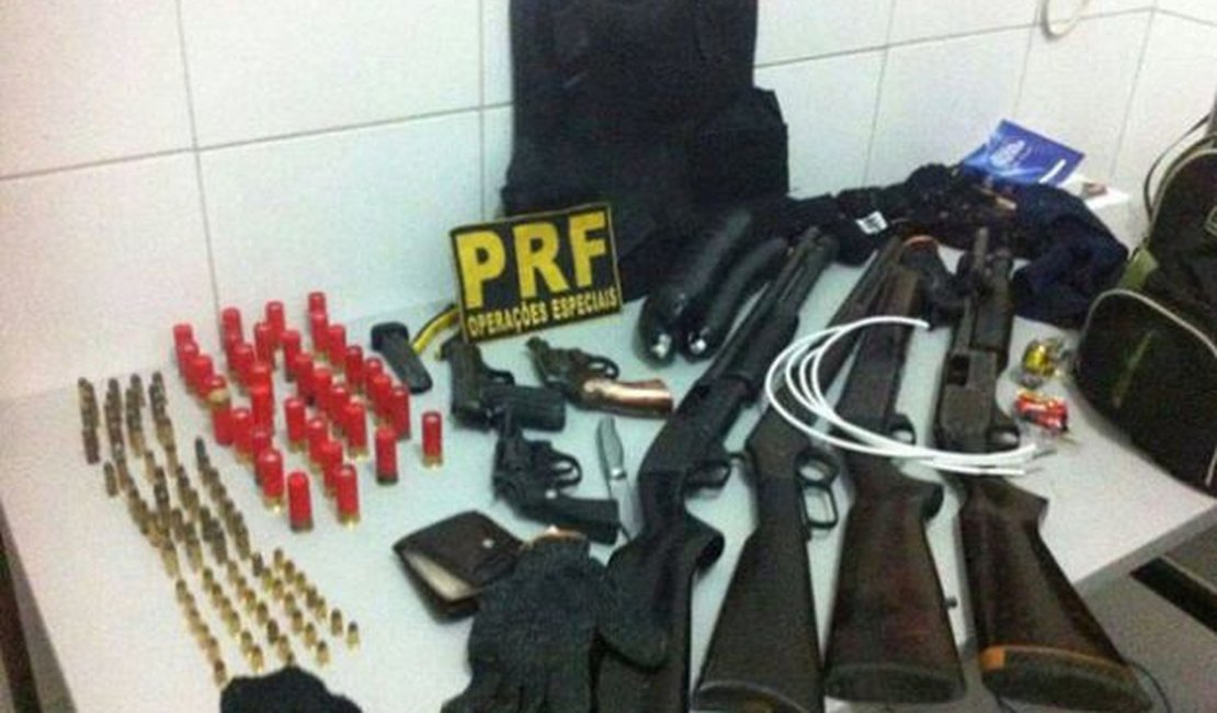 Polícia prende com arsenal, suspeito de assalto a banco em Mata Grande