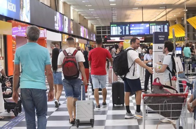 Funcionário de empresa terceirizada morre após ser atropelado por ônibus dentro do Aeroporto de Congonhas