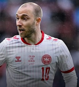 Eriksen tem novo mal súbito e cai em campo durante amistoso da Dinamarca