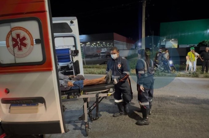 Idoso fica ferido após colisão entre carro e cinquentinha na AL-110, em Arapiraca