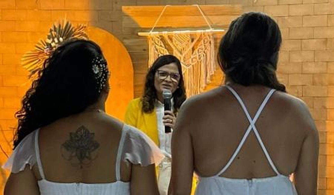 Pastora batista celebra casamento entre duas mulheres em Maceió: 'Frio na barriga de emoção'