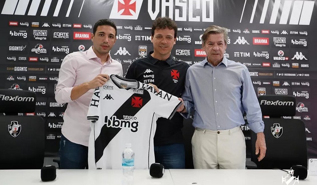 Vasco anuncia primeiras mudanças e comunica saídas de Alexandre Pássaro e Fernando Diniz