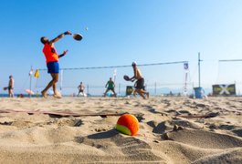 Torneio de beach tennis em Penedo movimenta economia da cidade