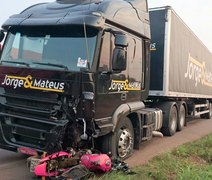 Acidente com carreta da dupla Jorge e Mateus deixa um morto no MA