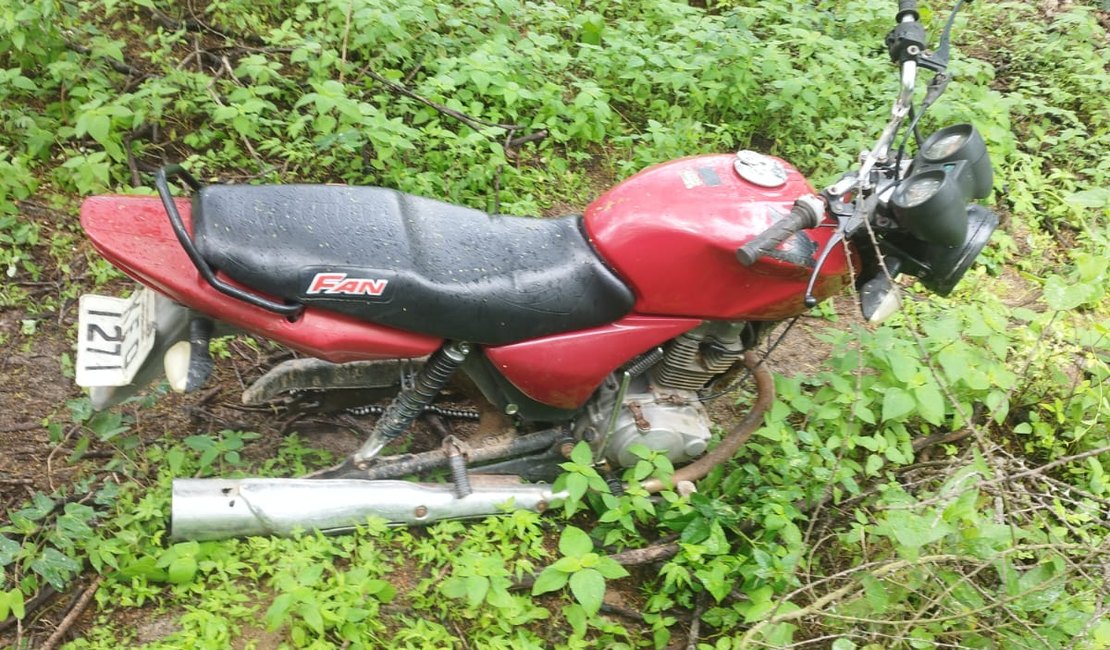 Moto roubada é localizada em área de mata na zona rural de Girau do Ponciano