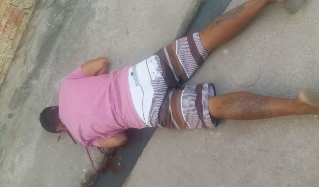 Sobrinho de sargento da PM fica gravemente ferido em atentado em Arapiraca