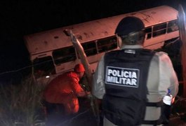 Três ficam feridos em acidente causado por embriaguez ao volante, na BR 104