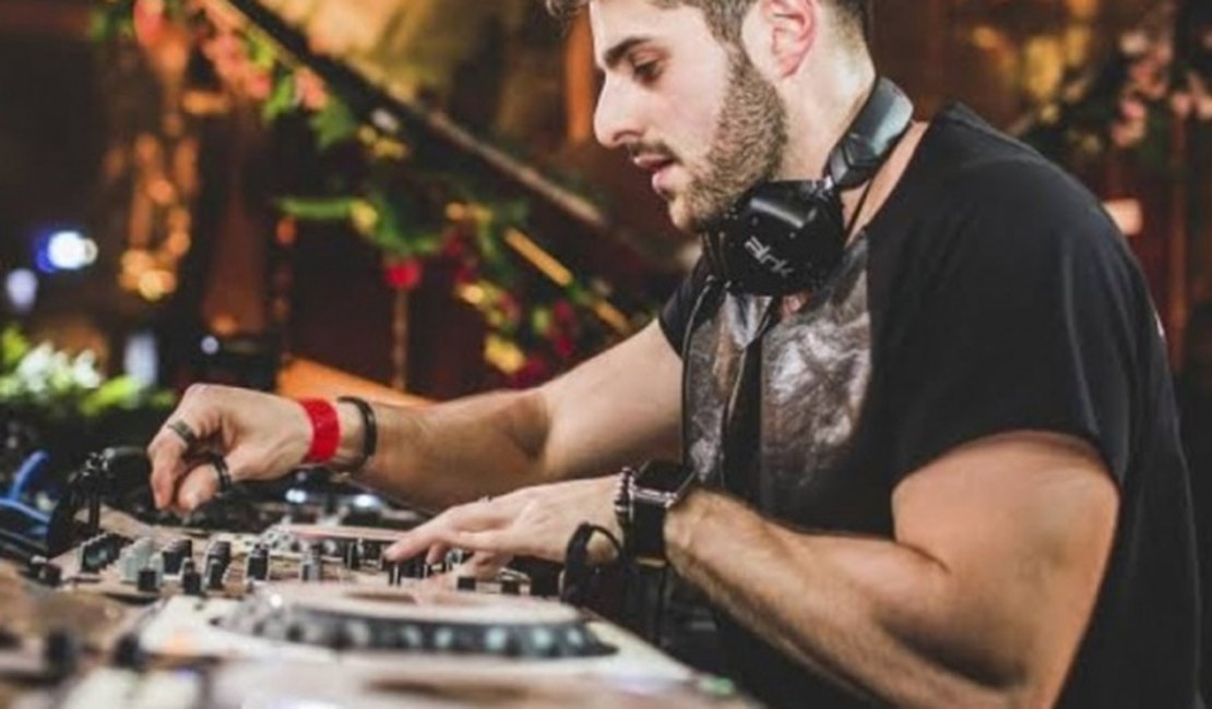 Alok doa R$ 200 mil contra Covid-19 em live de Whindersson Nunes