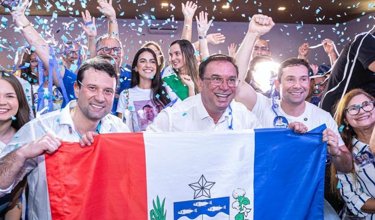 Daniel e Lucas homenageiam Luciano Barbosa durante encontro com a educação