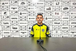 'Estamos focados no jogo contra o CSA e vamos dar o nosso melhor dentro de campo', diz Jailson