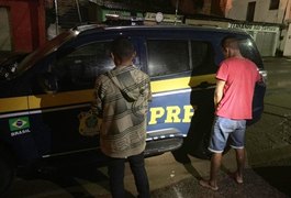 PRF prende suspeitos de receptação de veículos na BR-101, em Joaquim Gomes