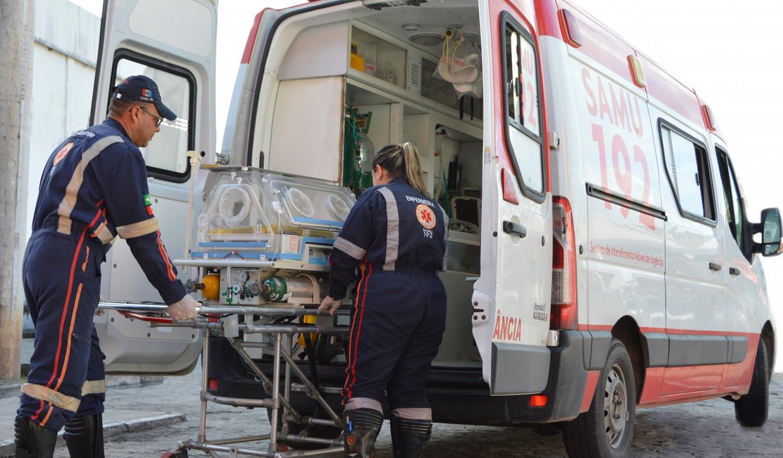 Samu transporta gêmeos recém-nascidos do Hospital Regional Norte para Pernambuco