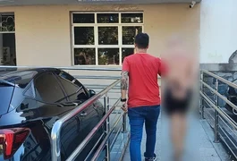 Professor é preso após trocar notas altas por fotos íntimas de alunos