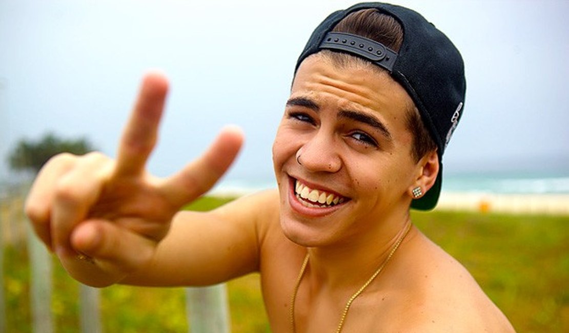 Biel perde contrato com gravadora após polêmica