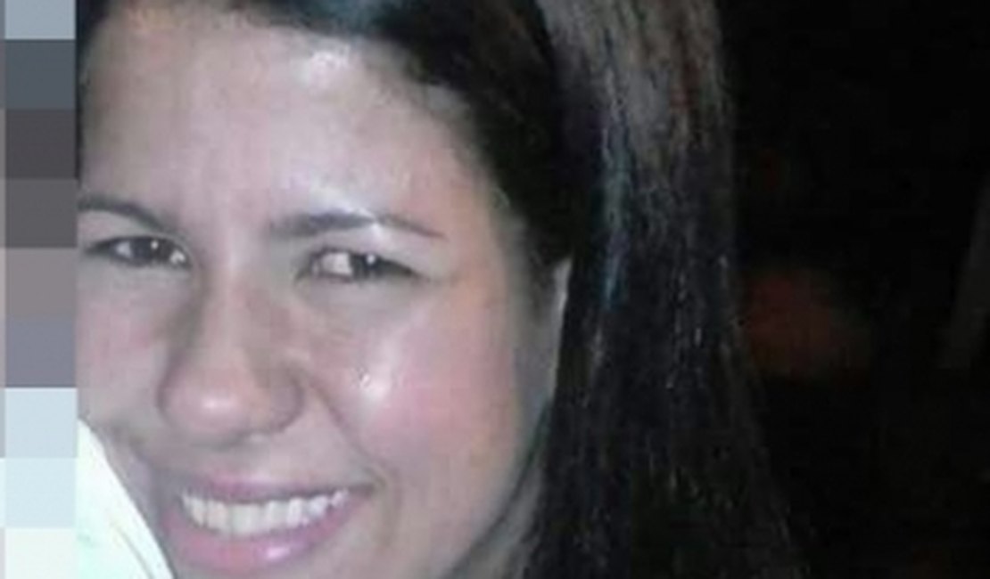 Mulher morre após receber descarga elétrica, em Penedo