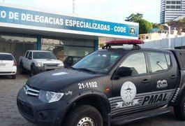 Condutor embriagado provoca colisão em frente a shopping de Maceió