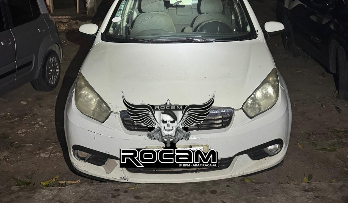 ROCAM recupera veículo com queixa de roubo no bairro Caititus, em Arapiraca