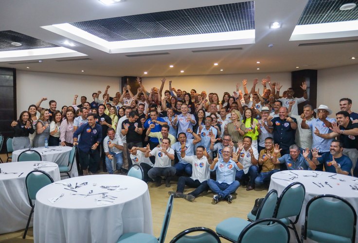 Paulo Dantas reúne mais de 80 prefeitos e mostra força em apoio a Renan Filho