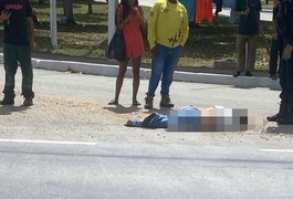 Mulher é atropelada por caminhão em rodovia alagoana