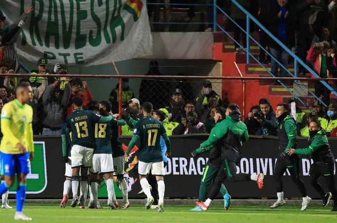 Brasil é derrotado no 2° estádio mais alto do mundo, classifica Bolívia para repescagem e fecha as eliminatórias em 5° lugar
