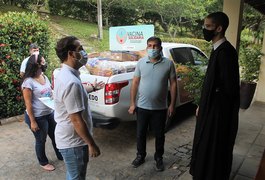 Campanha Vacina Solidária distribui uma tonelada de alimentos em Penedo