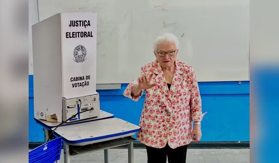 Luiza Erundina, aos 91 anos, desbanca Eduardo Suplicy e se torna a deputada eleita mais velha da Alesp