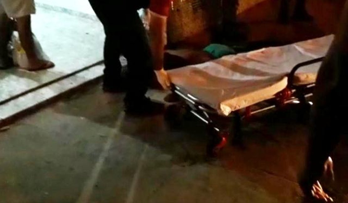 Vídeo. Homem sofre tentativa de homicídio no Manoel Teles, em Arapiraca