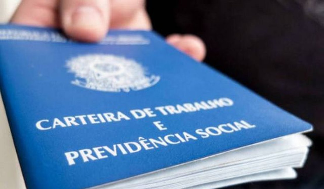 Reforma trabalhista pode ir à Justiça, afirmam especialistas