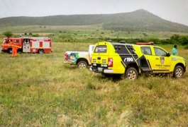 Corpo de garoto encontrado em açude tinha marcas de violência; mãe acusa o tio da vítima