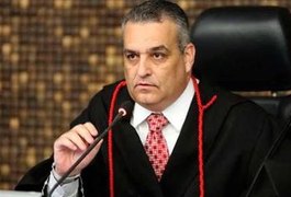 Ex-procurador de Justiça Alfredo Gaspar é internado com pulmões comprometidos pela covid-19