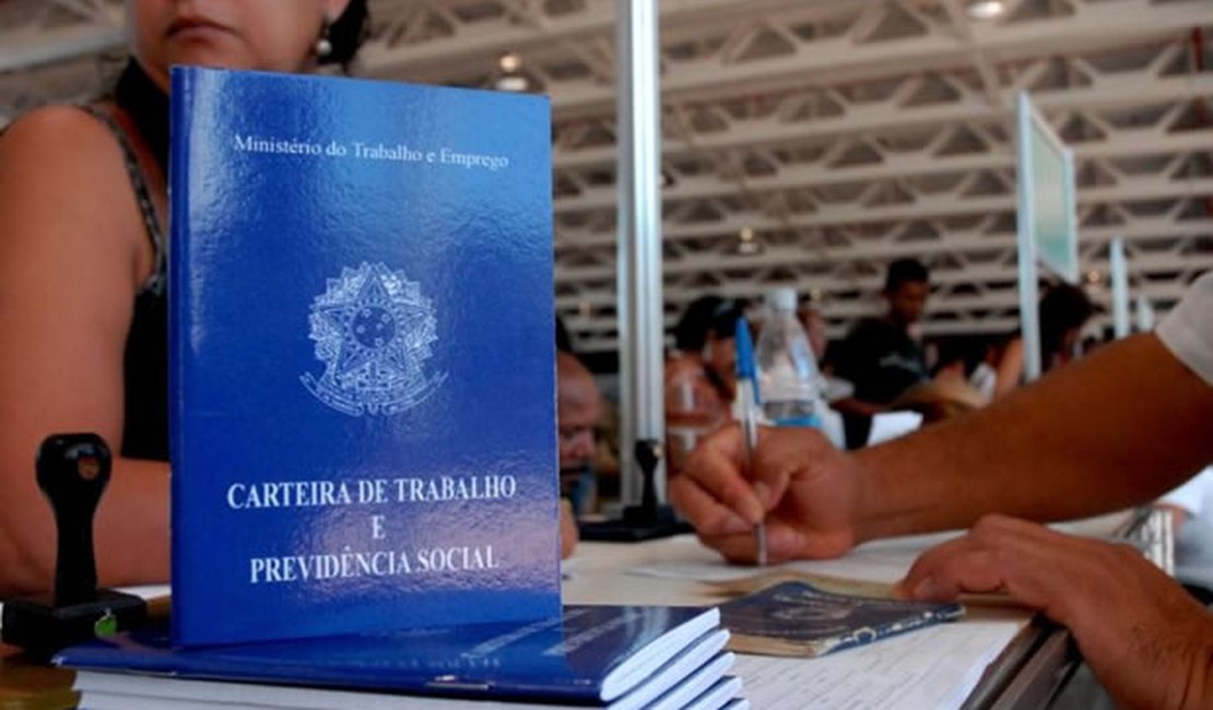 Confira 21 vagas de emprego disponíveis em Arapiraca