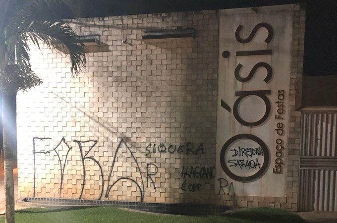 Muro do CT do ASA é pichado após derrota para o CRB Sub-20 na Copa Alagoas