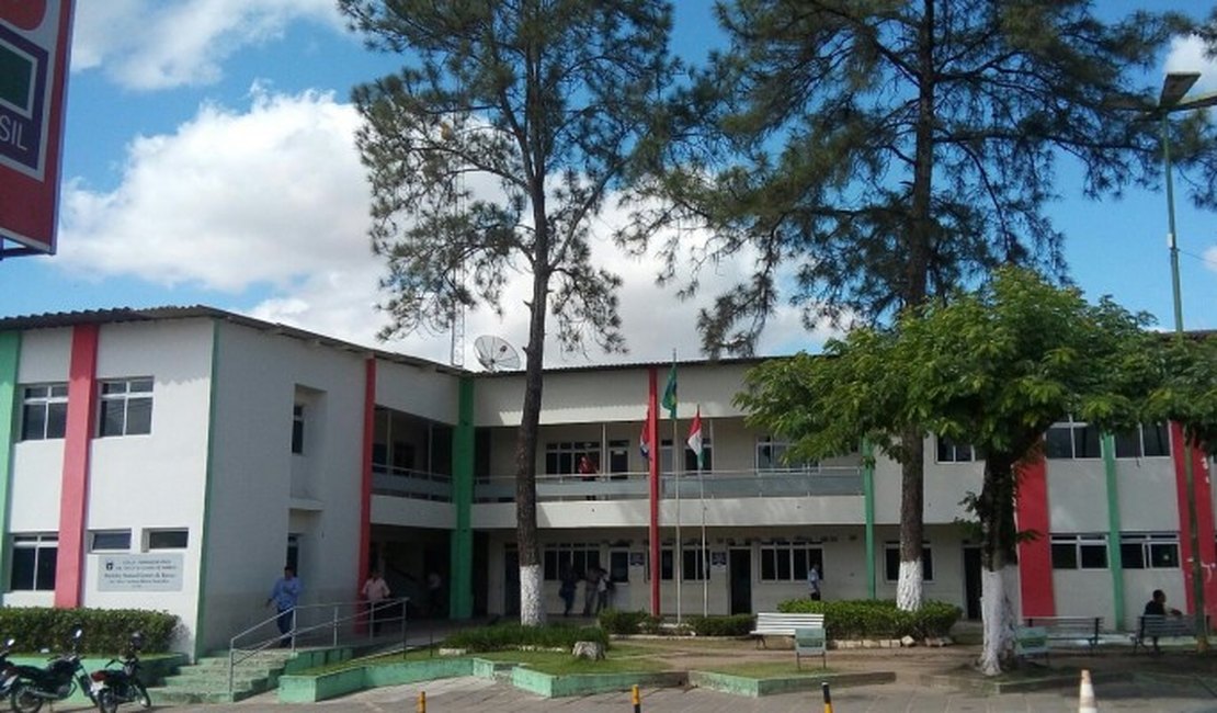 Prefeito de União dos Palmares é investigado por suposto nepotismo