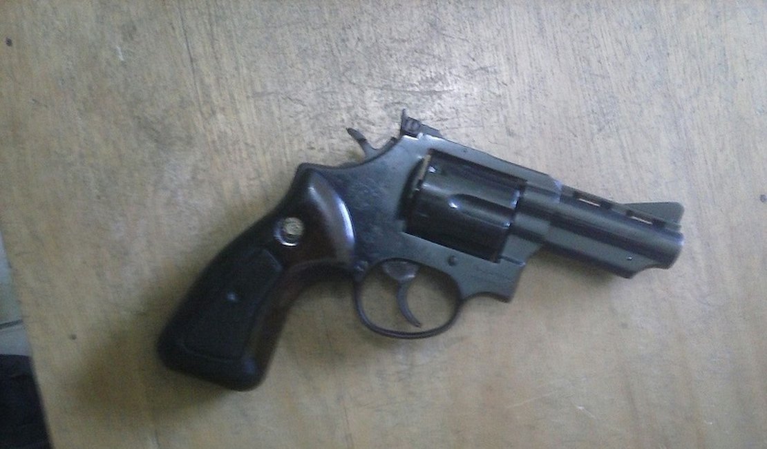 Após denúncia anônima, 10° BPM prende homem armado na zona rural de Igaci