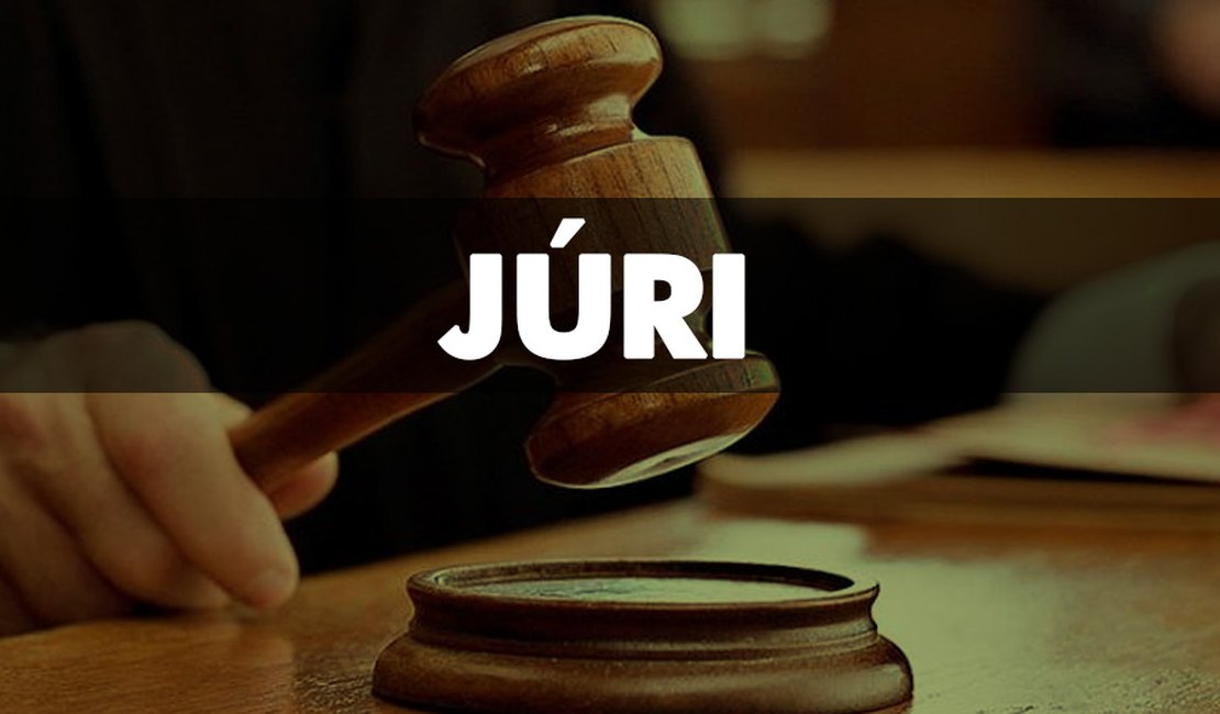 ﻿Justiça leva a júri acusada de assassinar companheira durante discussão
