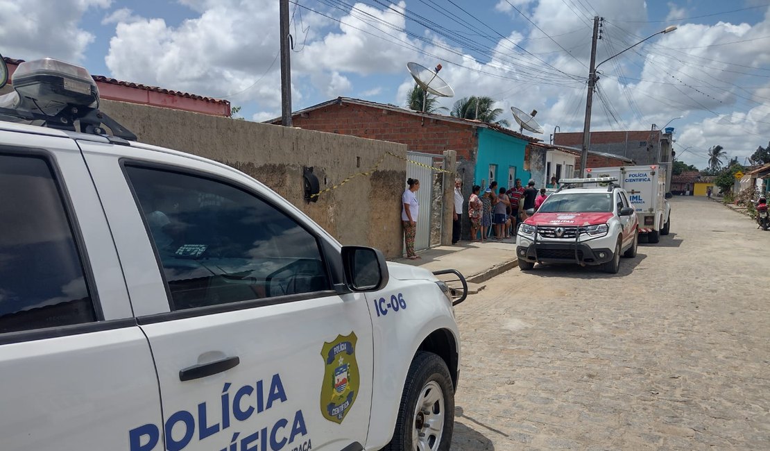 Mãe morta a marteladas em São Sebastião visitava o filho para cozinhar e limpar a casa; veja identidade da vítima