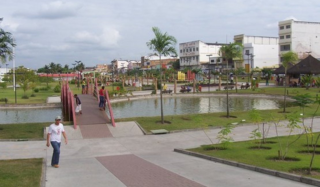 Prefeitura de Arapiraca garante ajuste no pagamento de servidores