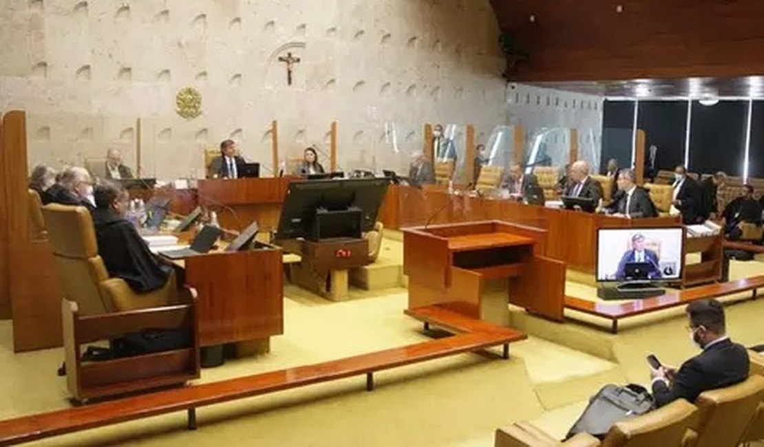 Ministros do STF votam por unanimidade para aumentar o próprio salário para R$ 46 mil