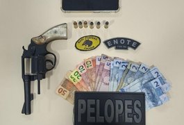 Prisões por tráfico e porte ilegal de arma são efetuadas pela PM no Baixo São Francisco