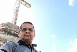 Grave acidente deixa taxista de Arapiraca morto na rodovia AL-115, no Agreste