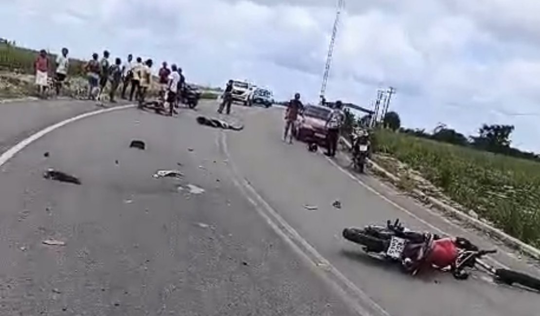 Acidente entre carro e motocicleta deixa dois homens feridos em Teotônio Vilela