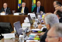 Forças Armadas poderão atuar em presídios para reforçar segurança