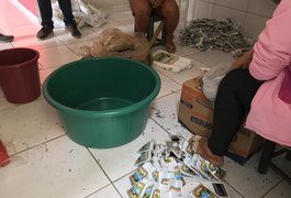 Embalagens falsificadas de fumo são apreendidas e mulheres são detidas em Arapiraca
