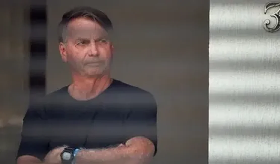 Bolsonaro apresenta nove exames ao STF para tentar manter prisão domiciliar